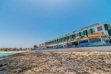 هتل LIVVO Corralejo Beach