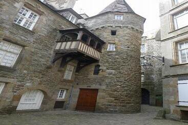 هتل Hôtel Des Marins