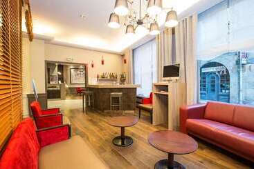 هتل Hôtel Des Marins
