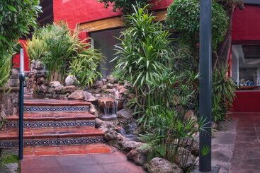 Villa San Jose Hotel & Suites
