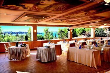 The Roc Club, A Grecotel Hotel To Live
