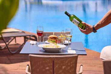 هتل Zafiro Alzinar Mar- Adults Only