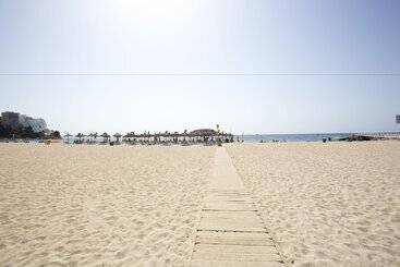 Magalluf Playa Apartments - Adults Only