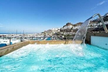 Morasol Suites