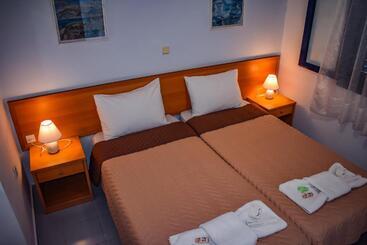 استراحتگاه Govino Bay