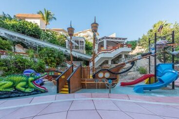 استراحتگاه Park Royal Beach Acapulco  All Inclusive