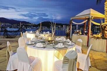 استراحتگاه Park Royal Beach Acapulco  All Inclusive