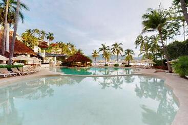 استراحتگاه Park Royal Beach Acapulco  All Inclusive