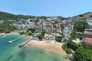 استراحتگاه Park Royal Beach Acapulco  All Inclusive