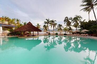 استراحتگاه Park Royal Beach Acapulco  All Inclusive