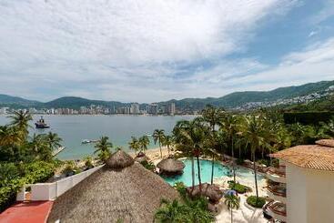 استراحتگاه Park Royal Beach Acapulco  All Inclusive