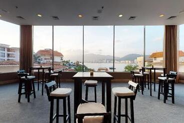 استراحتگاه Park Royal Beach Acapulco  All Inclusive