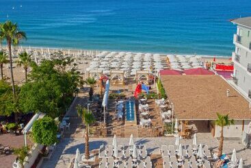 استراحتگاه Xperia Saray Beach