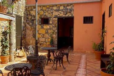 Tamahuche Hotel Rural