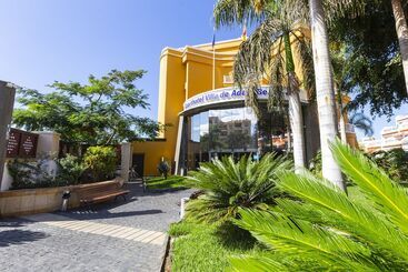 Villa De Adeje Beach
