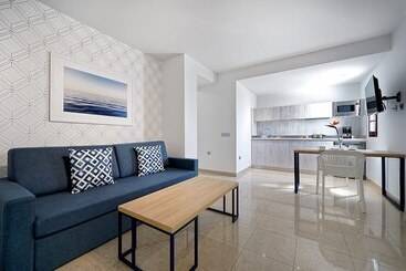 Broncemar Beach Suites