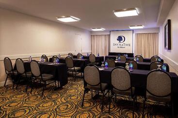 Doubletree By Hilton Hotel Tampa Airport  Westshore