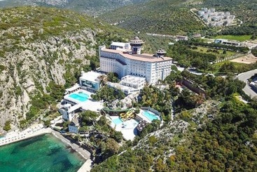 Ladonia Hotels Adakule