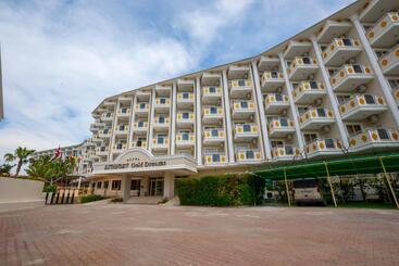 酒店 Aydinbey Gold Dreams   Ultra All Inclusive