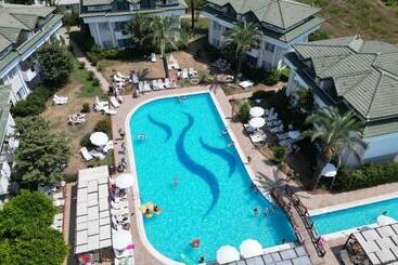 酒店 Aydinbey Gold Dreams   Ultra All Inclusive