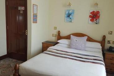 هتل Balkan Lodge Oxford