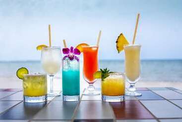 هتل Casa Marina Key West, Curio Collection by Hilton