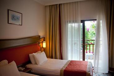 هتل Club Boran Mare Beach   All Inclusive