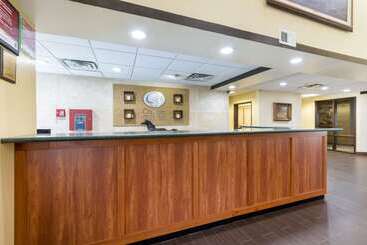 Hotell Comfort Suites Austin Airport
