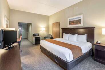 Hotell Comfort Suites Austin Airport