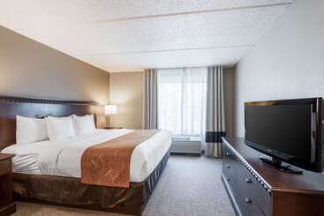 Hotell Comfort Suites Austin Airport
