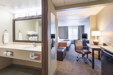 Hotell Comfort Suites Austin Airport
