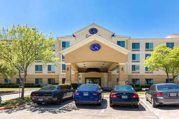 Hotell Comfort Suites Austin Airport