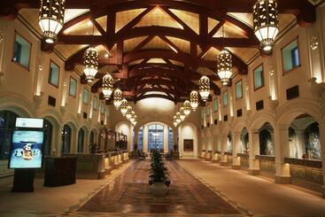 هتل Disney's Coronado Springs Resort