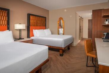 هتل Disney's Coronado Springs Resort