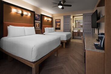هتل Disney's Coronado Springs Resort