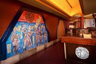 هتل Disney's Coronado Springs Resort