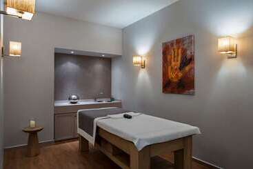 هتل Doubletree By Hilton Bodrum Isil Club Resort