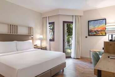 هتل Doubletree By Hilton Bodrum Isil Club Resort