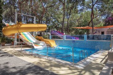 هتل Doubletree By Hilton Bodrum Isil Club Resort