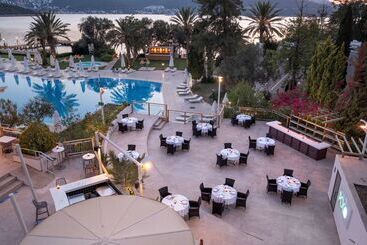 هتل Doubletree By Hilton Bodrum Isil Club Resort