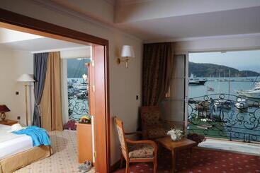 Ece Saray Marina Resort - Fethiye
