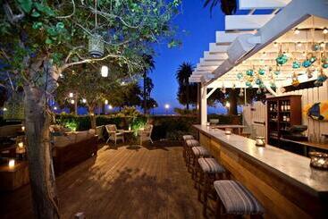 Fairmont Miramar Hotel & Bungalows