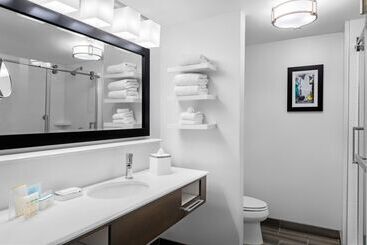 هتل Hampton Inn & Suites Los Angeles/hollywood