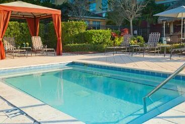 هتل Hilton Garden Inn Orlando International Drive North