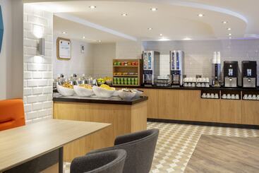 هتل Holiday Inn Express Edinburgh City Centre, An Ihg