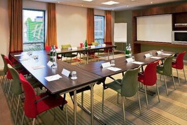 هتل Holiday Inn Express Stevenage, An Ihg