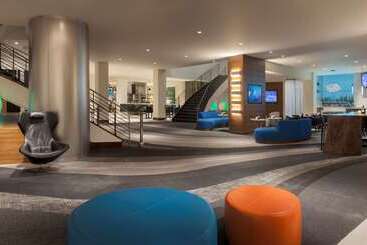 هتل Hyatt Regency Los Angeles International Airport