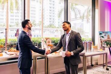Отель Hyatt Regency Miami