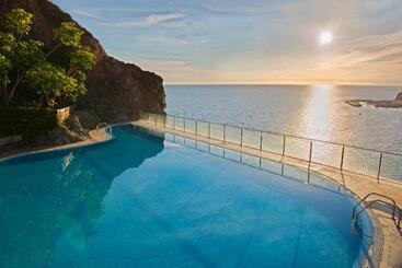 هتل Mogan Princess & Beach Club