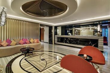 هتل Papillon Ayscha Resort & Spa